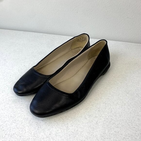 Naturalizer Black Leather Slip On Flats 7.5 - Picture 1 of 10